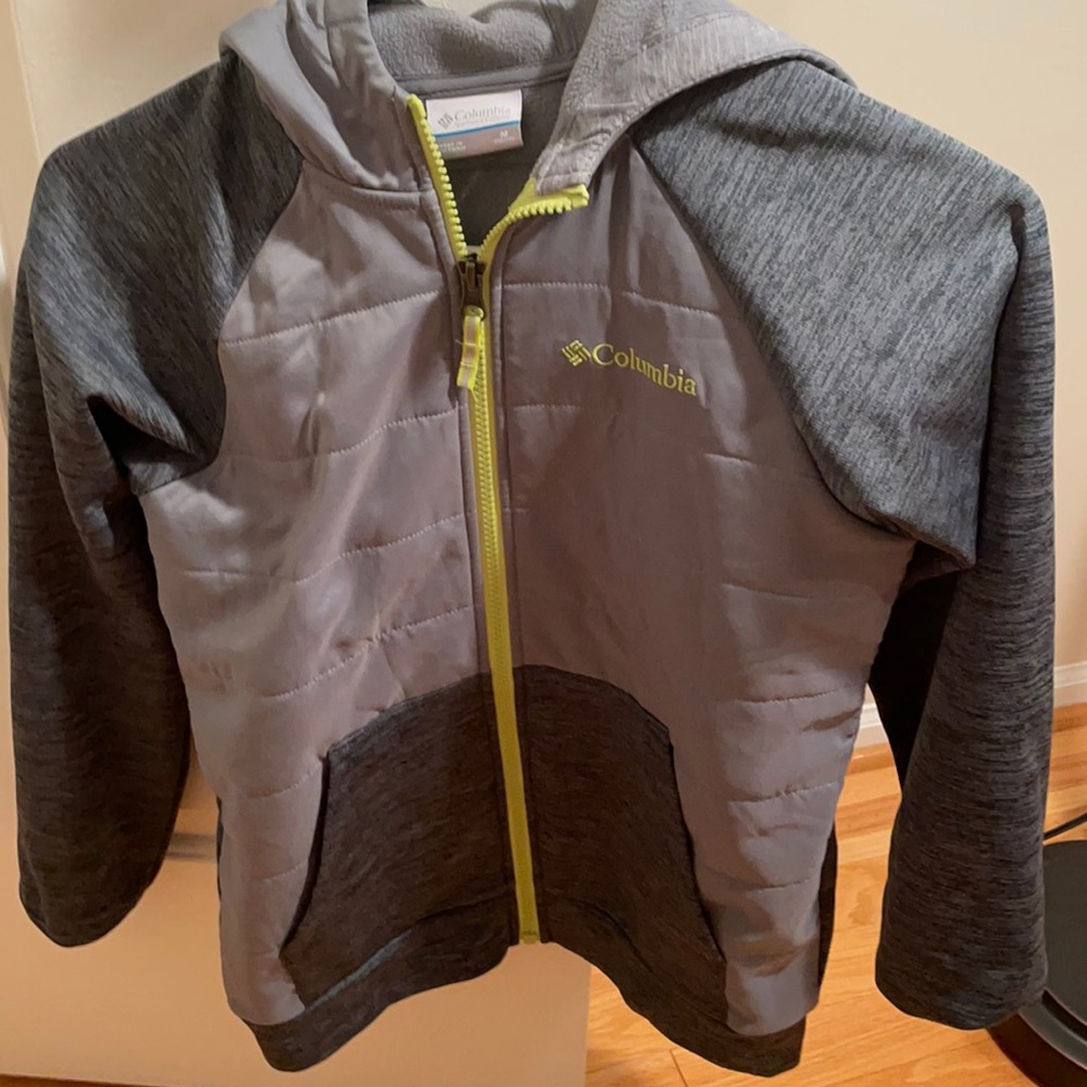 Lightweight Columbia zip up hoodie